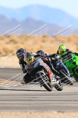 media/Jan-10-2025-CVMA Friday Practice (Fri) [[489e0da257]]/Group 4 and Trackday/Session 4 (Turn 16)/